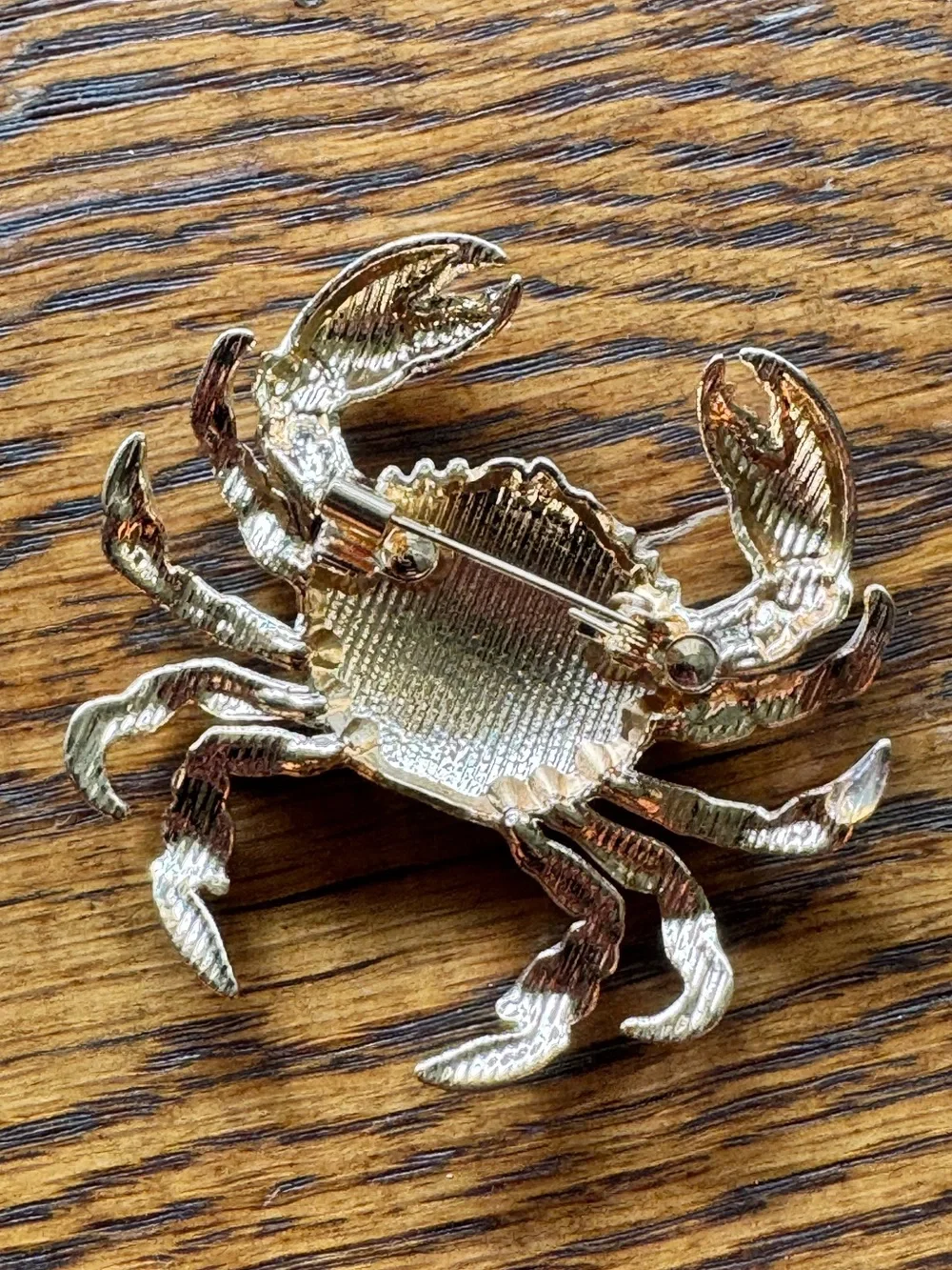 Chinoiserie Blue & White Porcelain & Gold Crab Ocean Beach Brooch Pin Coastal